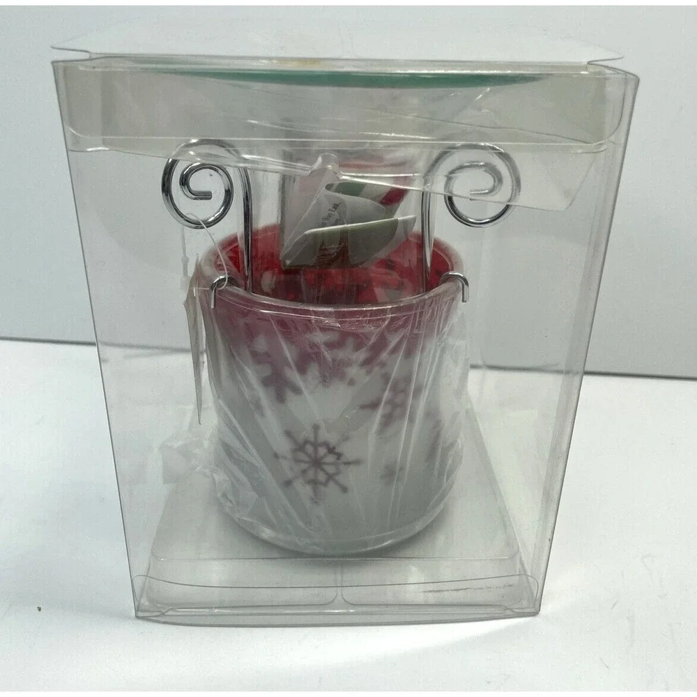 Yankee Candle Snowflake Tart Warmer Tea Light Red and White